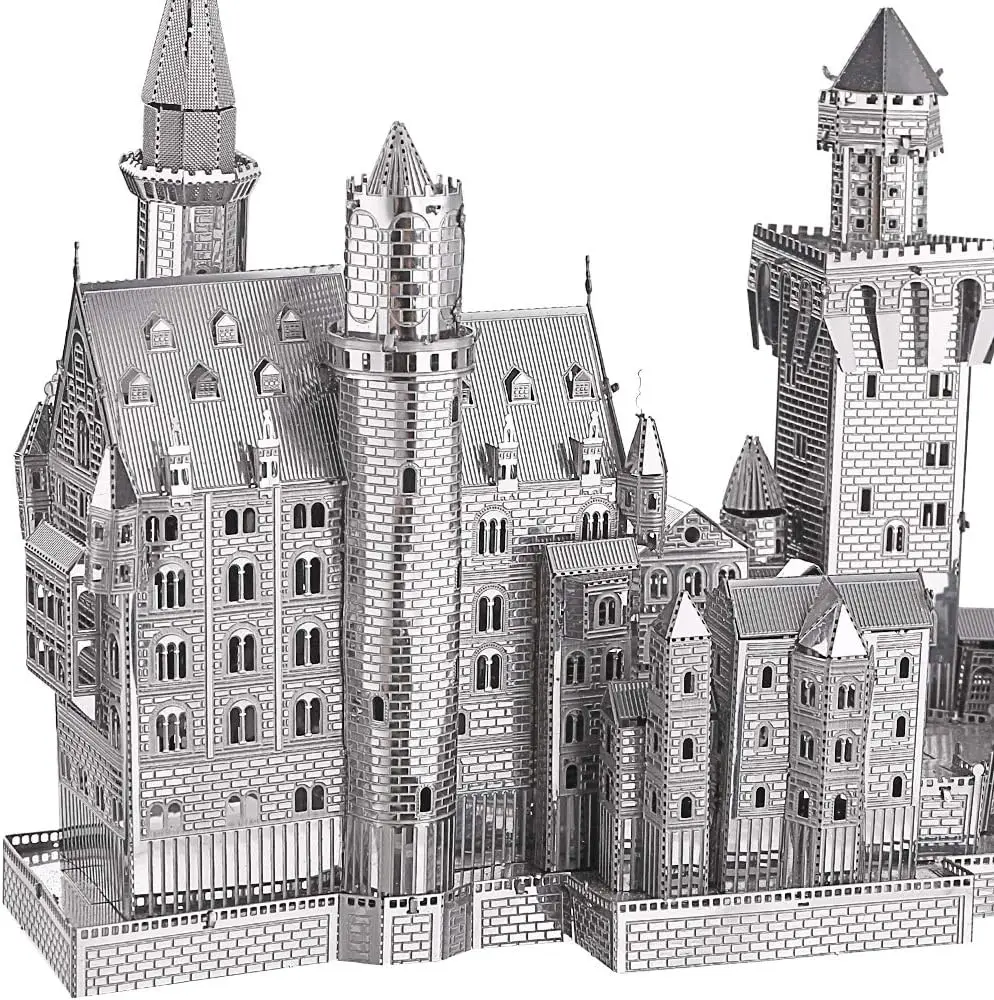Neuschwanstein Castle2.webp