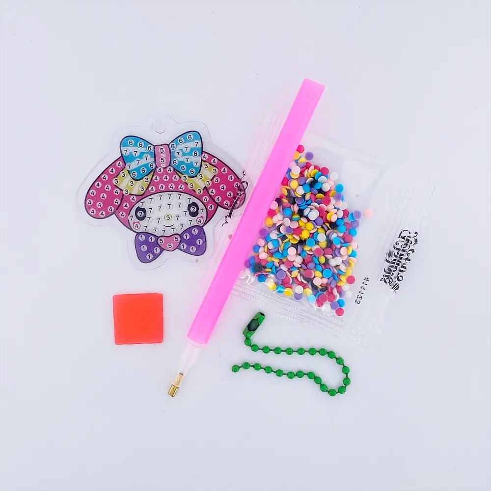Llavero diamantes  My Melody Corbatín