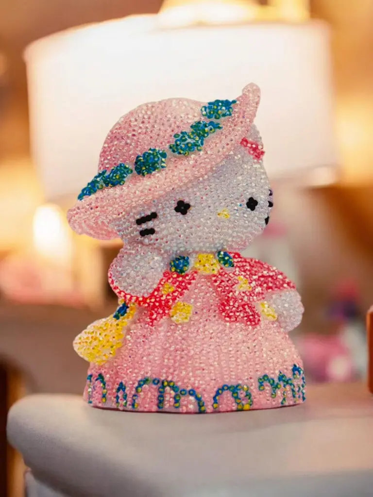 Alcancía Pintura de Diamantes 3D Grande Hello Kitty Sombrero 15cm  